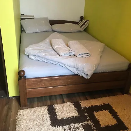 Ostanak kod kuće Queens Bed With Private Balcony Sarajevo